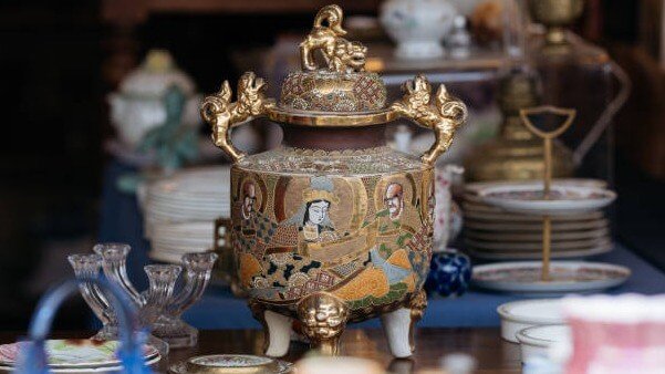 Antique china buyers Isle of Hope, Georgia. Updated 2025